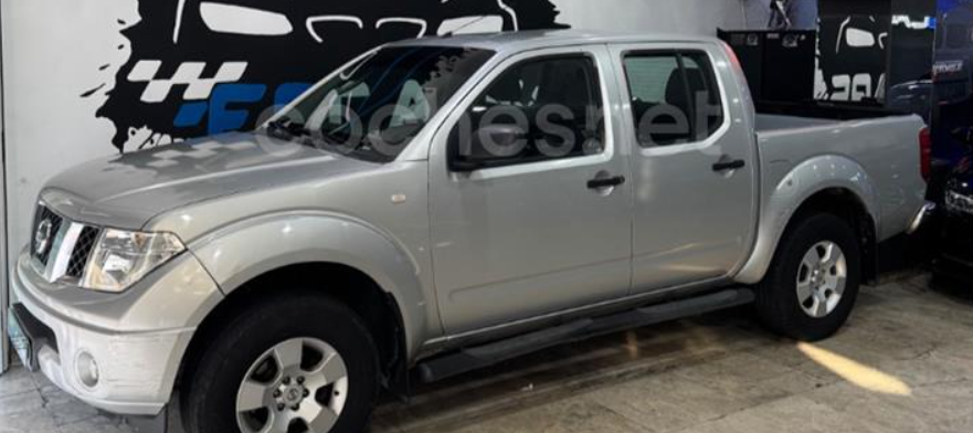 NISSAN Navara